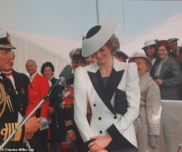 Unveröffentlichte Aufnahmen von Prinzessin Diana aus dem Jahr 1985 werden für 800 Pfund versteigert
