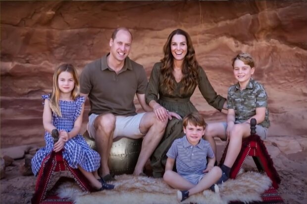 Prinz William, Kate Middleton und ihre Kinder. Quelle: Screenshot Youtube